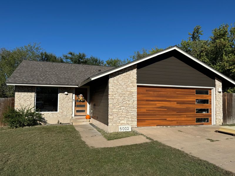 siding contractor Austin
